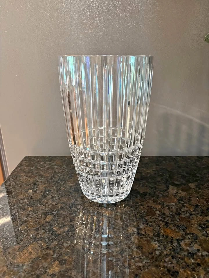 Crystal vase