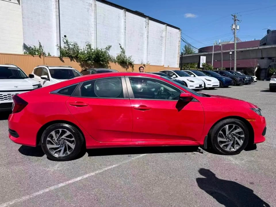 2018 Honda Civic - photo 2