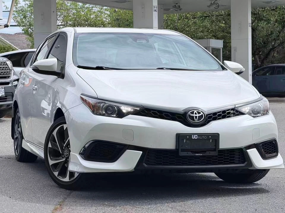 2017 Toyota COROLLA iM - photo 2