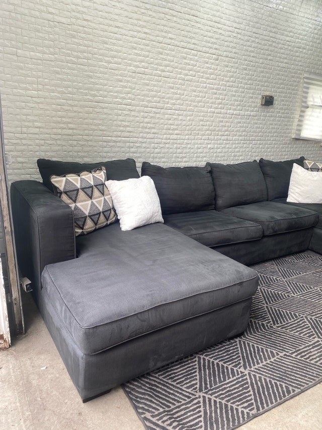 FREE DELIVERY Sectional - photo 3