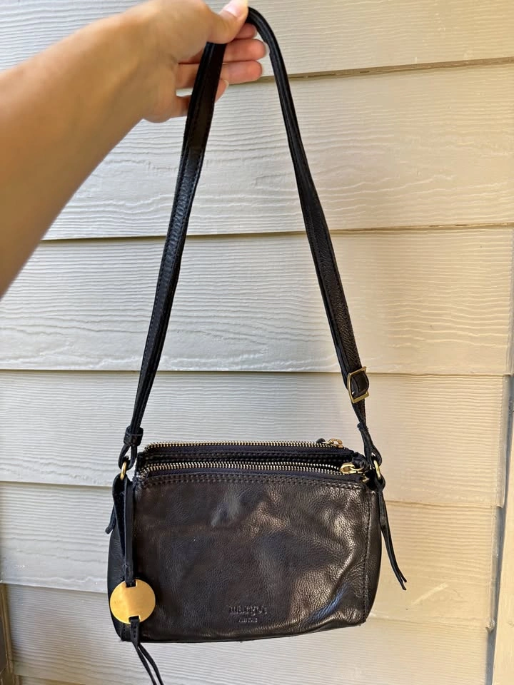 Margot Adjustable Shoulder / Crossbody Bag in Black Leather