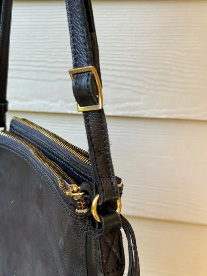 Margot Adjustable Shoulder / Crossbody Bag in Black Leather - photo 2