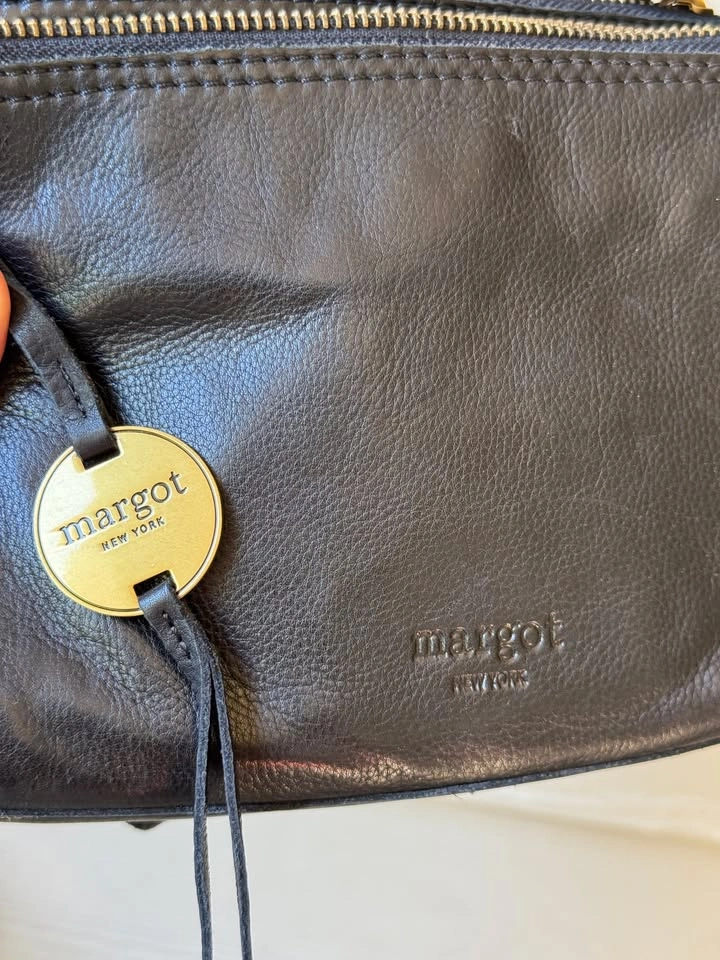 Margot Adjustable Shoulder / Crossbody Bag in Black Leather - photo 4
