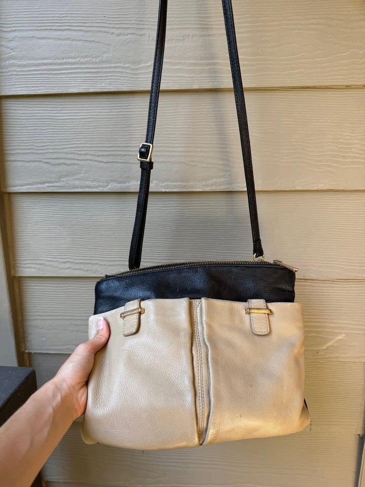 Vintage Danier Genuine Leather Black and Beige Crossbody - photo 3