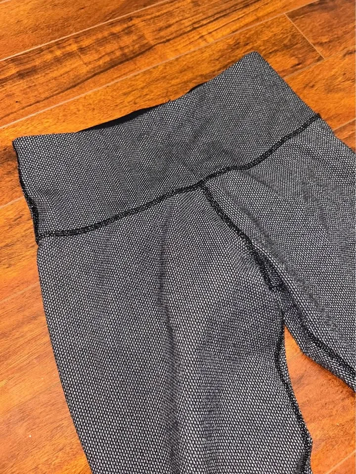 Lululemon Leggings Size 6 image indicator(3)
