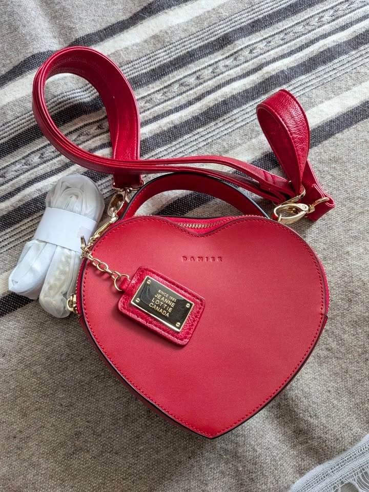 Danier Mini Red Heart Purse - photo 5