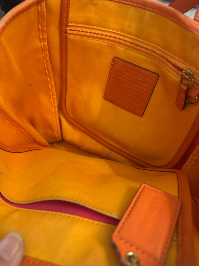 Coach Cashin-Carry Tote - photo 5