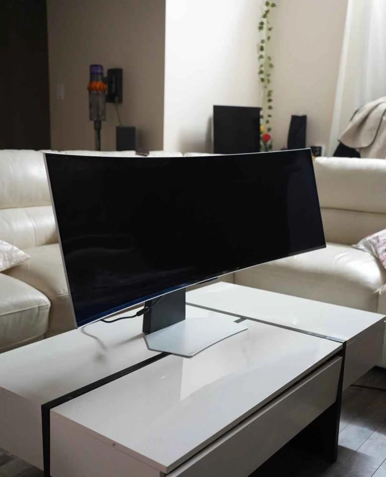 49" Samsung Odyssey OLED G9 Gaming Monitor G95SC 240Hz - photo 4