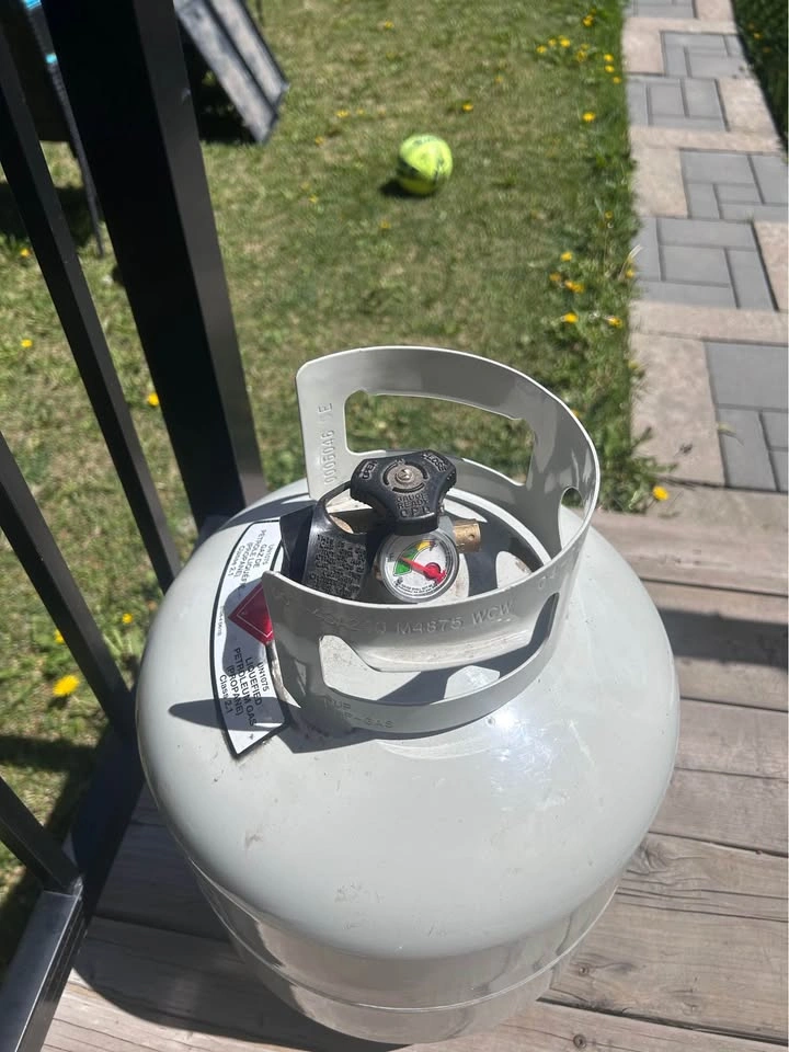 20 lb Propane Gas Cylinder Tank – Ready to Use - photo 2