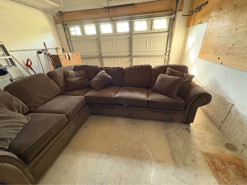 Price negotiable. Sectional Couch - Great Condition - photo 2