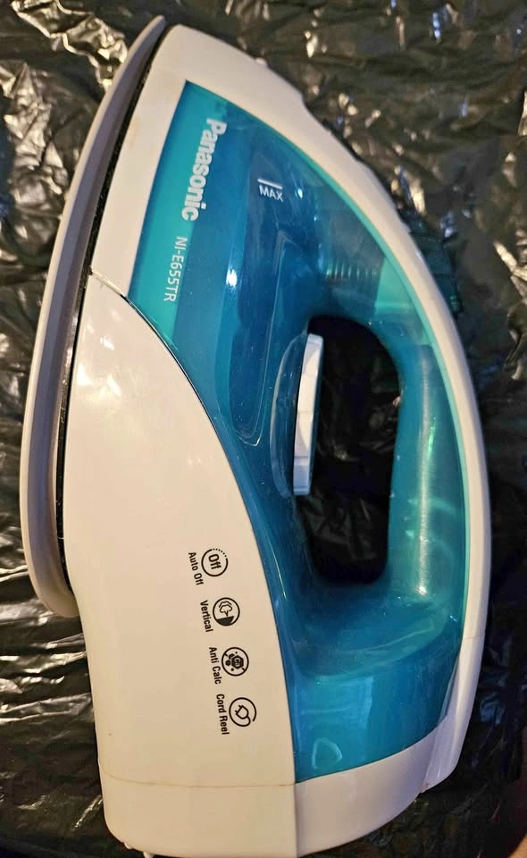 Panasonic NI-E655TR Steam Iron