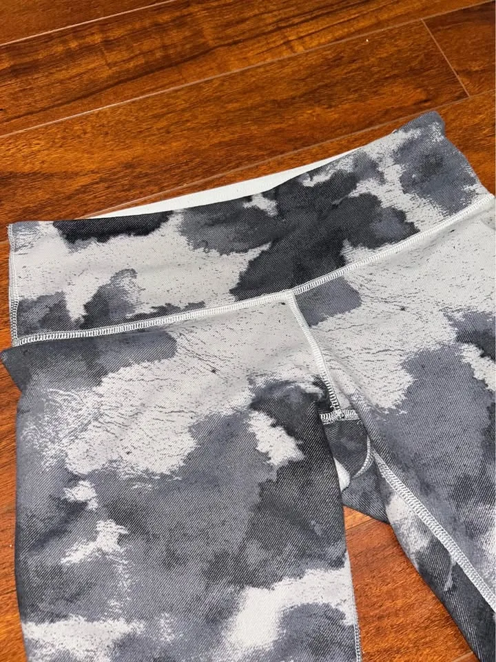 Lululemon Leggings Size 6 image indicator(3)