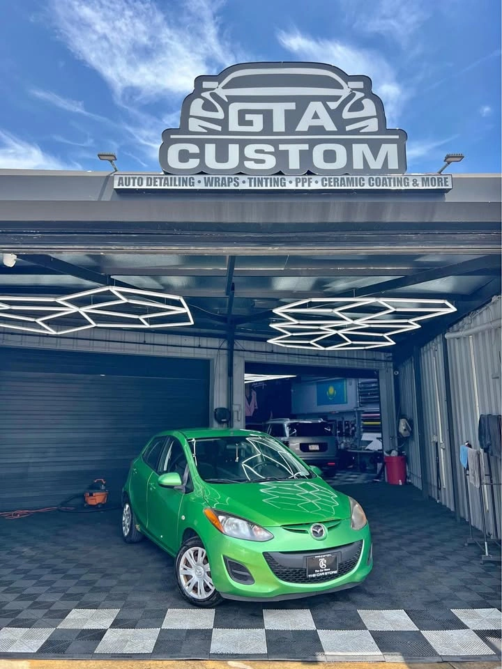 2012 Mazda Mazda2 · Sport Hatchback 4D