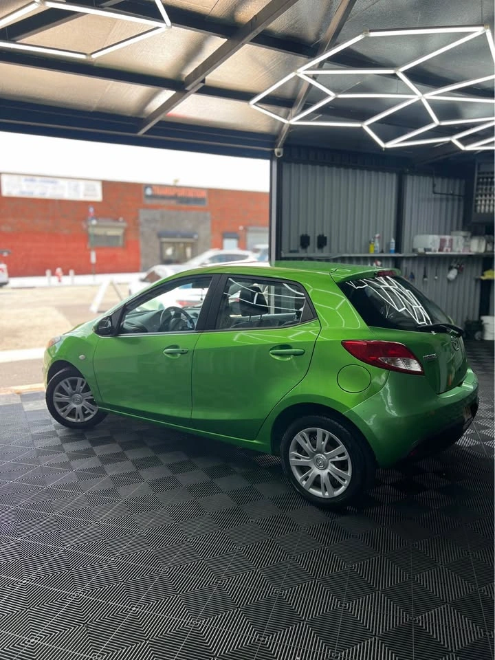 2012 Mazda Mazda2 · Sport Hatchback 4D - photo 5