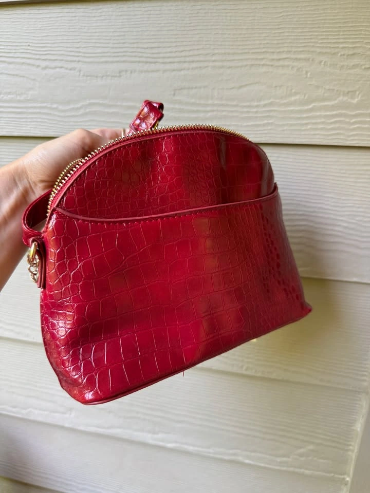 Red Croc-Embossed Mini Shoulder Bag - New with tags! - photo 5