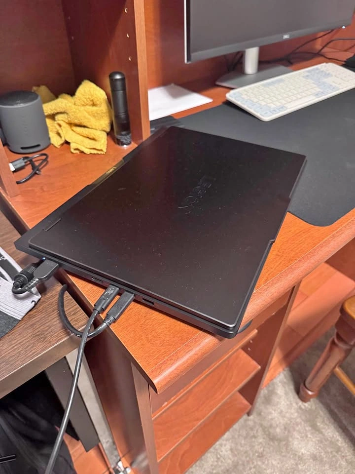 Lenovo legion i5 RTX 5070 32 RAM 3TB SSD OLED