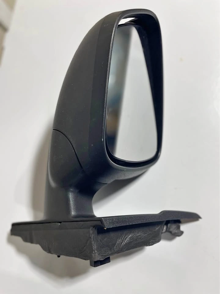 2021 Escape Driver’s mirror