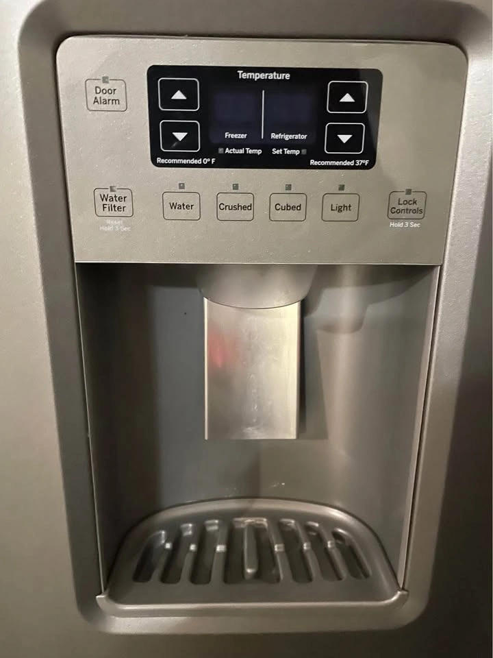 GE Profile Refrigerator - photo 3