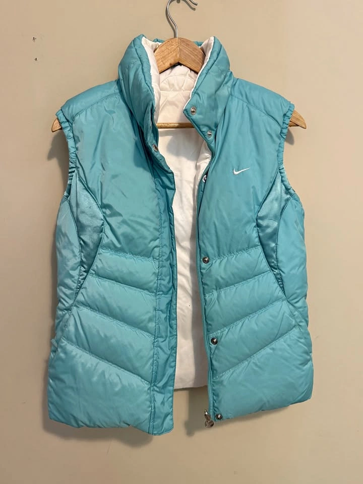 Nike Reversible Puffer Vest - Size M