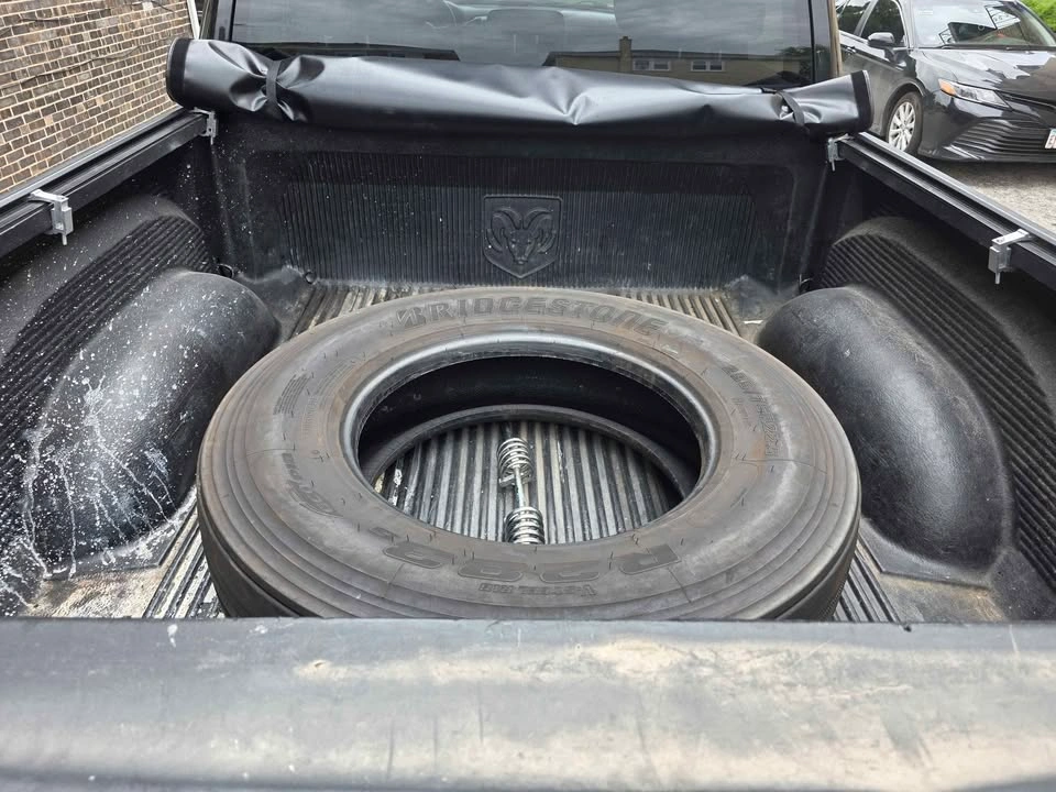 2013 Ram 1500 Crew Cab Tradesman Pickup 4D 6 1/3 ft - photo 5
