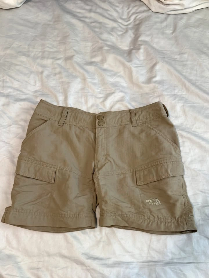 The North Face Cargo Shorts - Limited edition in perfect conditi