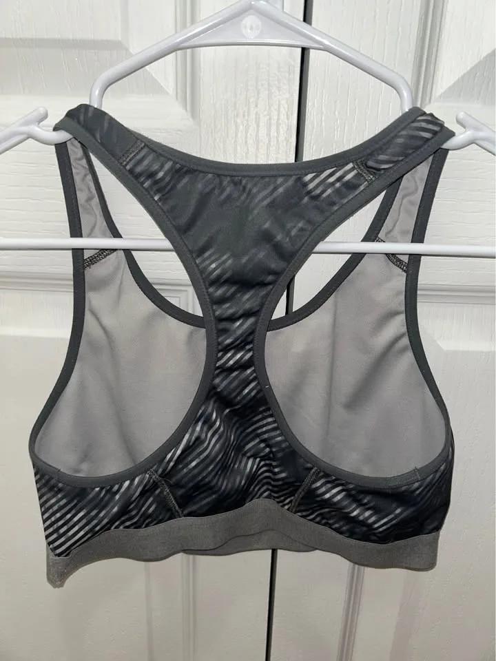 Old Navy Active Sports Bra image indicator(2)