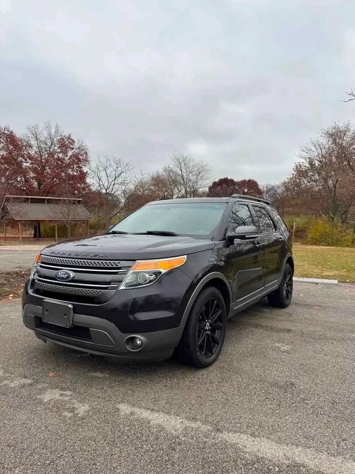 2015 Ford Explorer XLT - photo 2