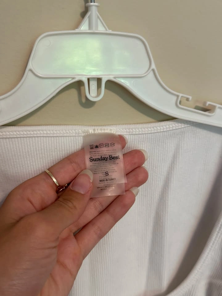 Aritzia Sunday Best Bodysuit - Like new!! - photo 3