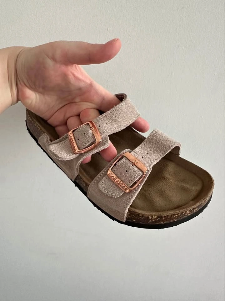 SoftMoc Double-Buckle Sandals – Comfortable & Stylish - size 8
