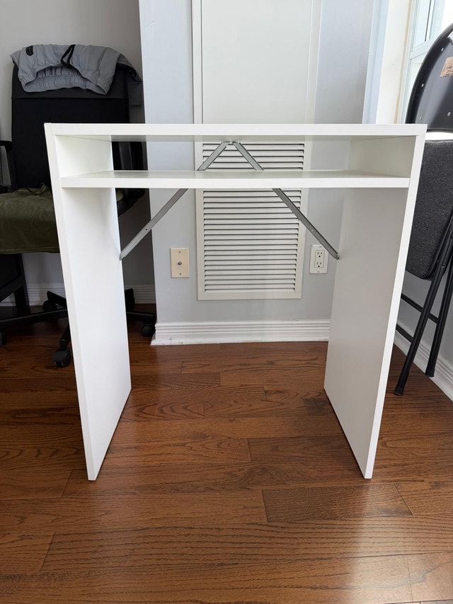 IKEA TORALD White Desk – Compact Study Desk – Excellent Conditio