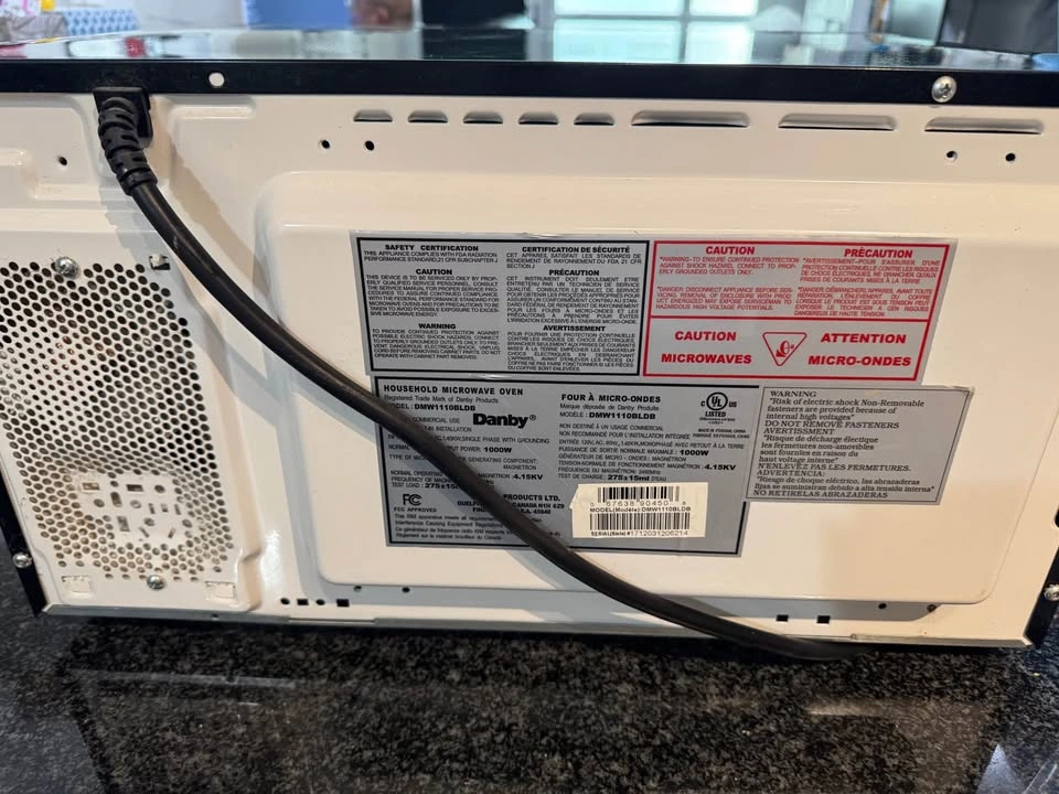Danby 1.1 cu. ft. Countertop Microwave - photo 3