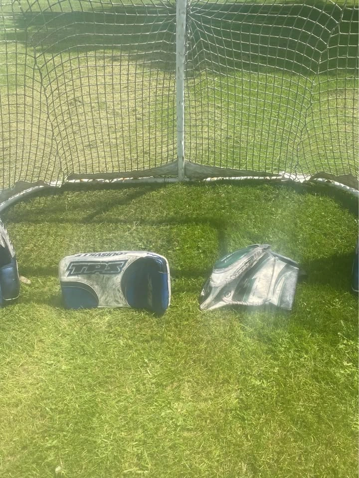 Hockey Net and Goalie Gear (Vaughn Velocity, Louisville TPS) - photo 4