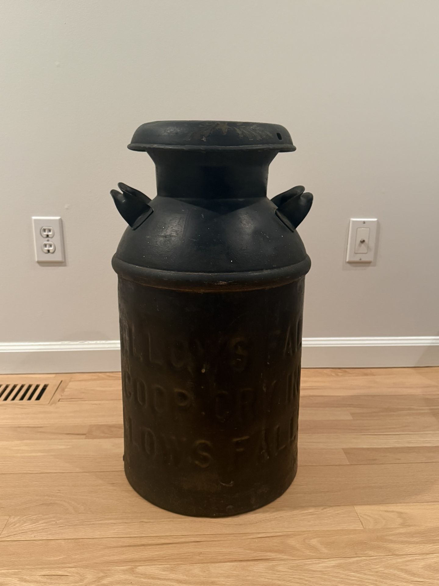 Antique Milk Can - photo 3