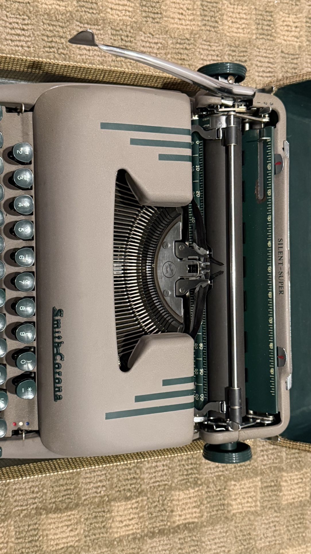 Smith Corona Silent Super Typewriter - photo 3