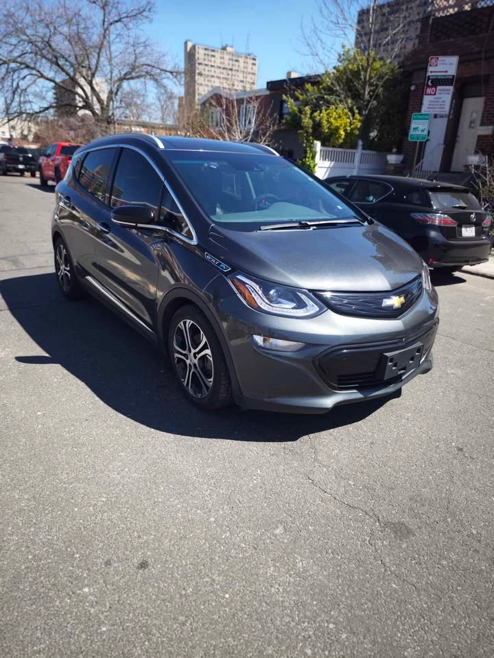 2020 Chevrolet Bolt EV · Premier Hatchback 4D - photo 4