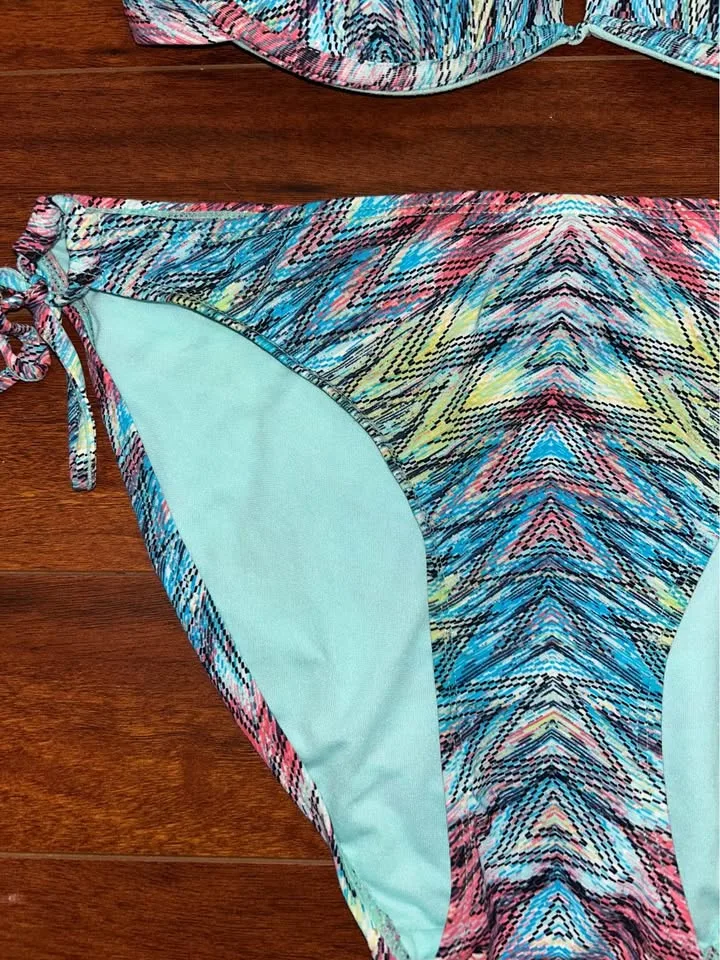 la Vie en Rose Two Piece Bathing Suit image indicator(3)