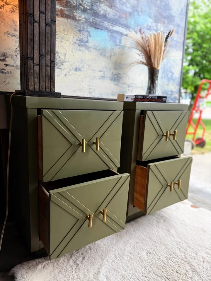 2 Nightstands - photo 4