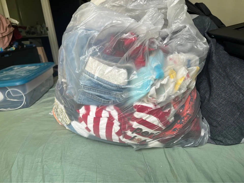 Large lot of Boys clothing 12-18 Months - photo 2