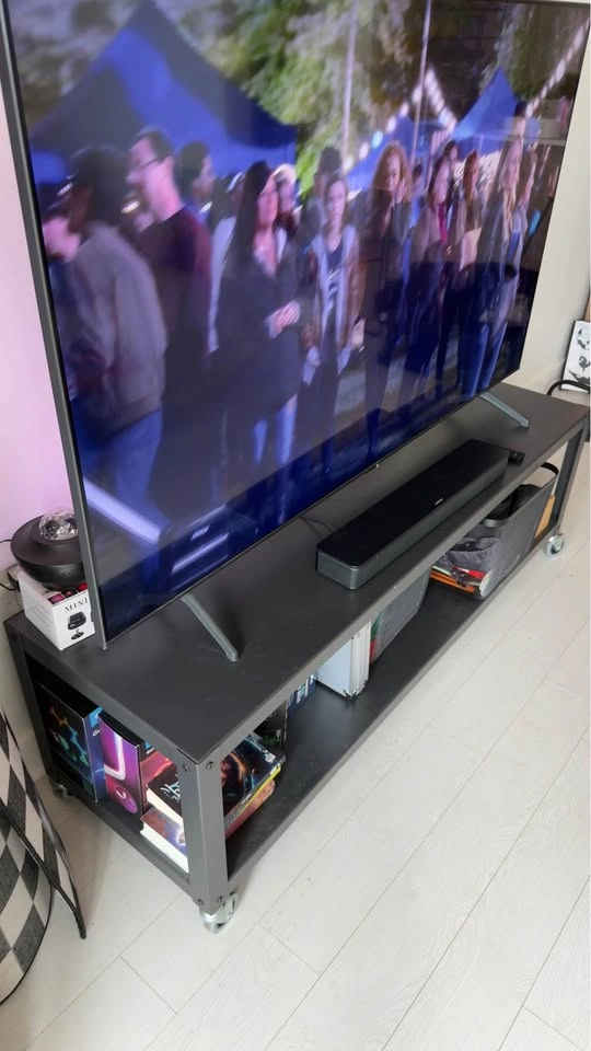 Metal table with wheels - photo 3