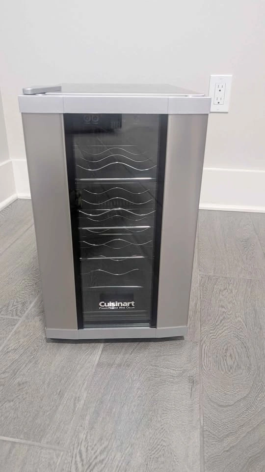 Cuisinart Private Reserve 8 bottle Wine Cellar CWC-800 - photo 2