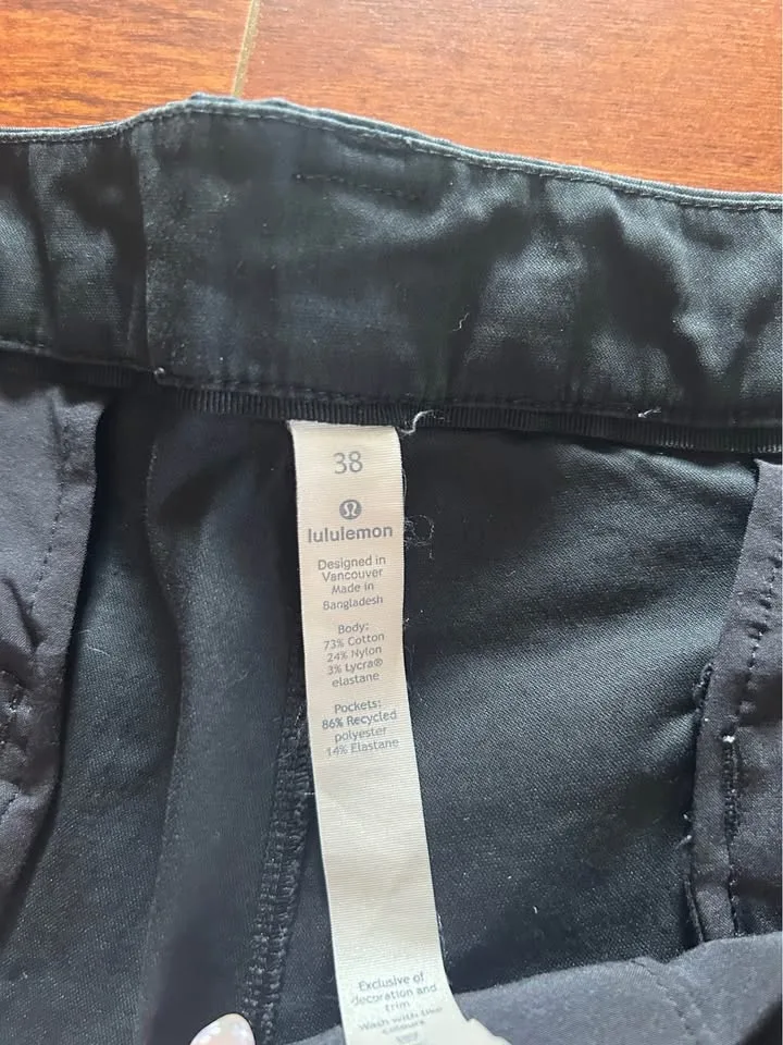 Men’s Golf Shorts (Lululemon & Puma) - Size 38 image indicator(7)