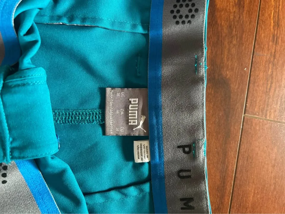 Men’s Golf Shorts (Lululemon & Puma) - Size 38 image indicator(10)