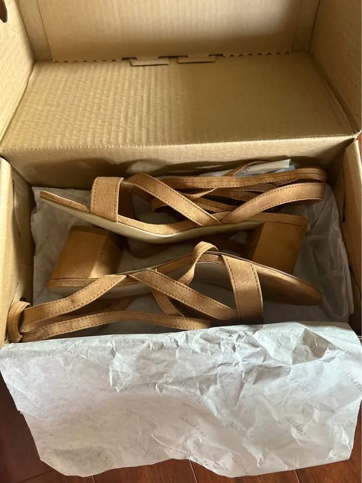 Le Chateau Light Brown Sandals image indicator(2)