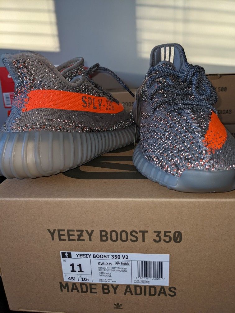 Yeezy 350 V2 BELUGA REFLECTIVE Size 11 - photo 3