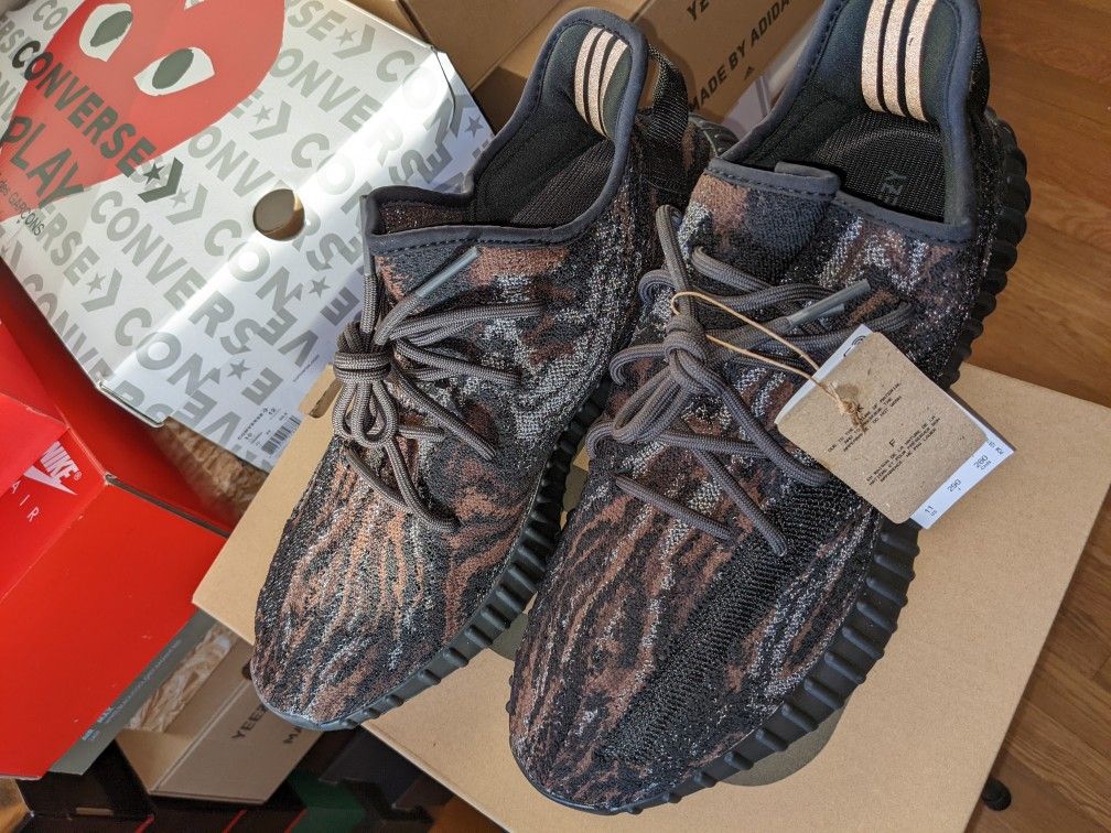 Yeezy 350 V2 Mx Rock Size 11 - photo 2