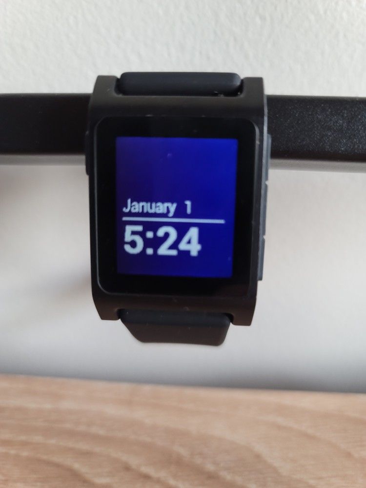 Pebble 2 HR