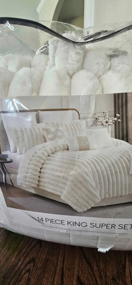 Sunham Macy's Taylor 14-Pc. King Comforter Set - White Faux Fur - photo 4