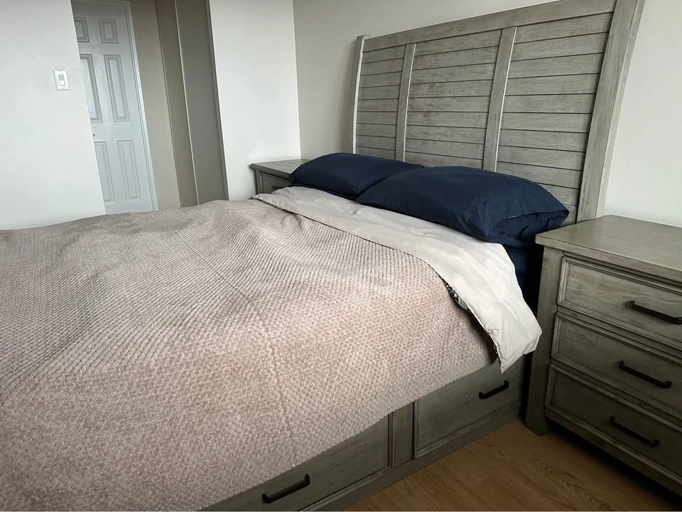 The Brick Levi 6pc Queen Bedroom Set with Storage - photo 4