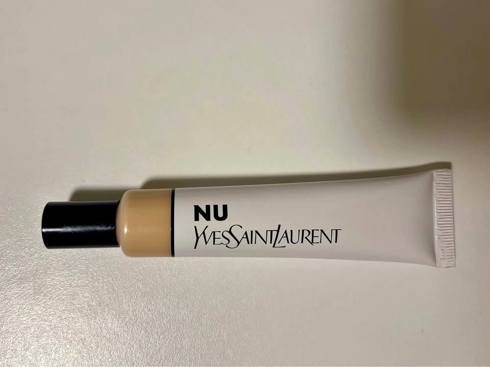Yves Saint Laurent Bare Look Tint Foundation shade 2