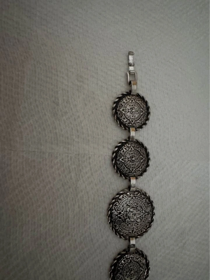 Vintage Silver-Plated Aztec Calendar Medallion Link Bracelet - photo 3